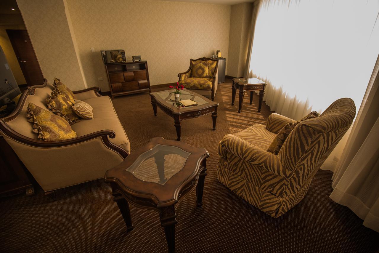 Roles Hotel Sucre Eksteriør billede