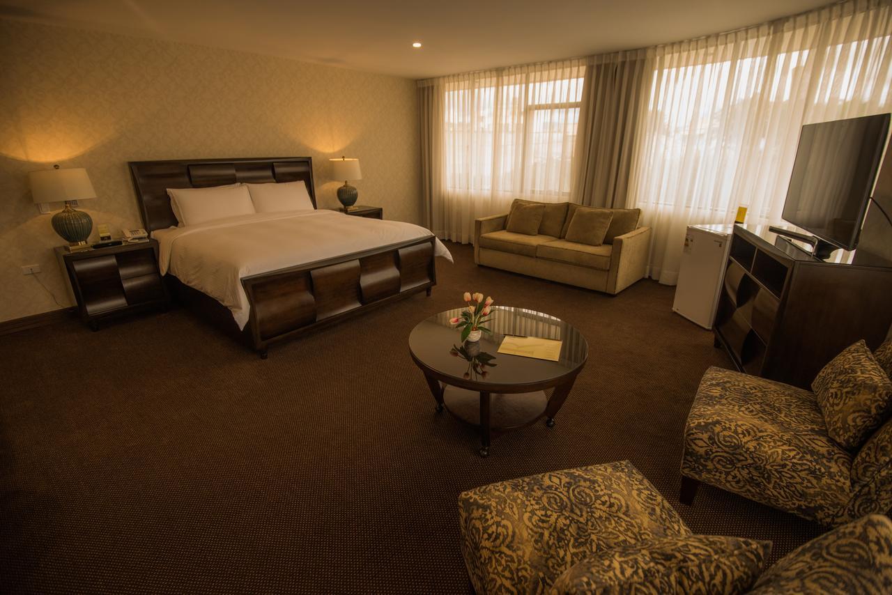 Roles Hotel Sucre Eksteriør billede